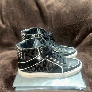 Stylish Black Leopard High-Top Studded Sneakers